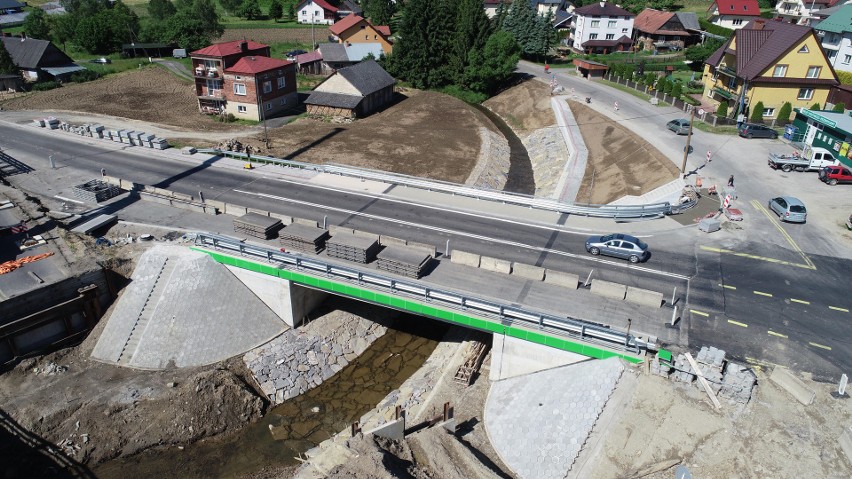 Nowy most na krajowej 19 w Jasienicy Rosielnej .