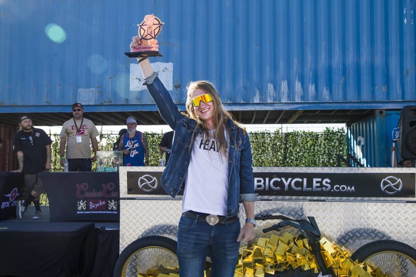 Adam Zdanowicz mistrzem świata w tworzeniu rowerów customowych w Las Vegas [ZDJĘCIA]