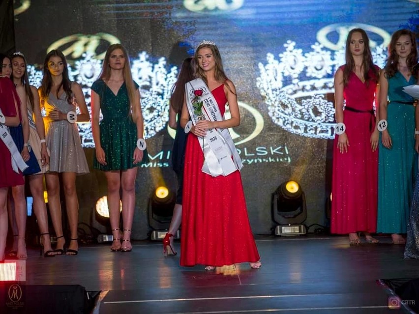 Miss Ziemi Łomżyńskiej 2020. Miss została Wiktoria Ciochanowska. Jeden z tytułów dla ostrołęczanki Niny Ampulskiej. 14.09.2020. Zdjęcia