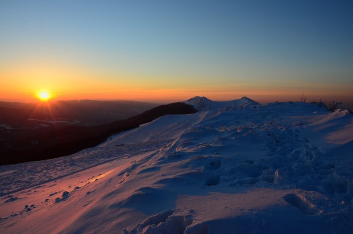  Bieszczady: w dolinach wiosna, ale w górach leży jeszcze śnieg [ZDJĘCIA]