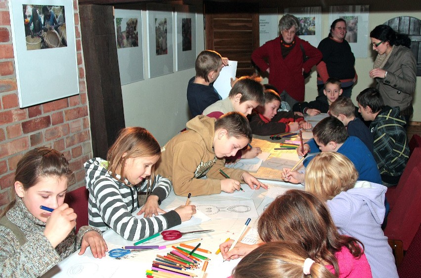 Na zajeciach w muzeum "Pomorska" spotkala grupe dzieci z...