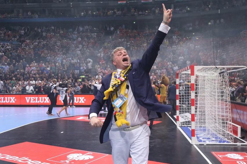 Vive Tauron Kielce po horrorze wygrał z Veszprem i zwyciężył w Lidze Mistrzów