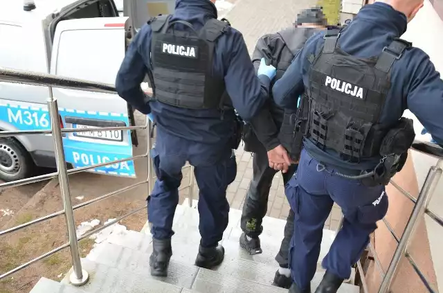 Połowa komend policji w woj. podlaskim, odnotowała wzrost przestępczości w ciągu roku. Największy problem jest w pow. sokólskim, gdzie skala wzrosła o ponad 1/3. Na drugim biegunie jest pow. sejneński, gdzie przestępczość spadła o prawie 34 proc.