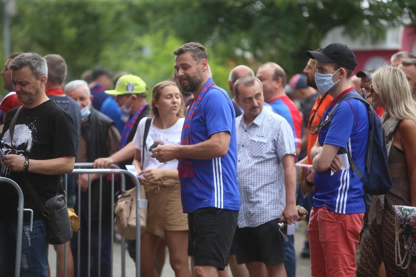 5.07.2021. Kibice na meczu Piast Gliwice - Raków Częstochowa...