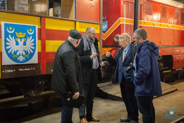 Goście z Anglii wyrazili przekonanie, że Przeworska Kolej Dojazdowa ma ogromny potencjał w rozwoju turystyki i promowaniu wzrostu gospodarczego w południowo-wschodniej Polsce.