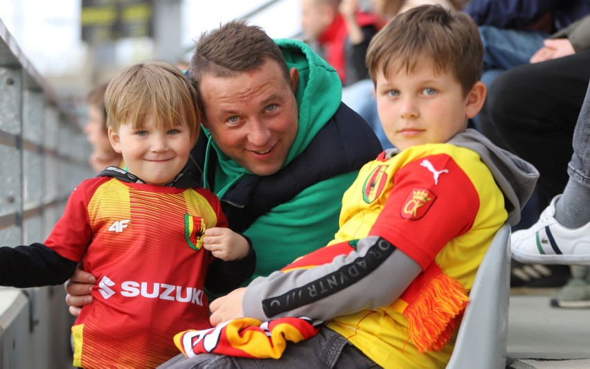 Tak kibicowaliście Koronie Kielce w wygranym 2:1 meczu z Górnikiem Polkowice w Fortuna 1 lidze. Zobaczcie drugą galerię zdjęć kibiców 