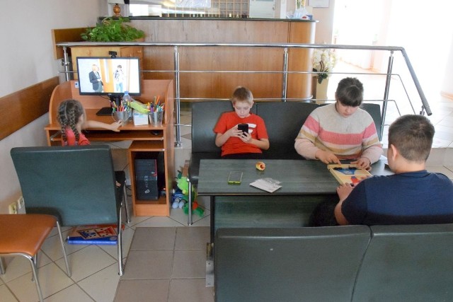 Dzieci z Ukrainy w Modliszewicach. Więcej na kolejnych  zdjęciach.