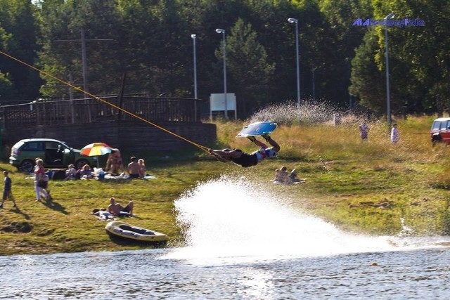 Od poniedziałku w Kaniowie, gmina Zagnańsk, działa tor do wakeboardingu.