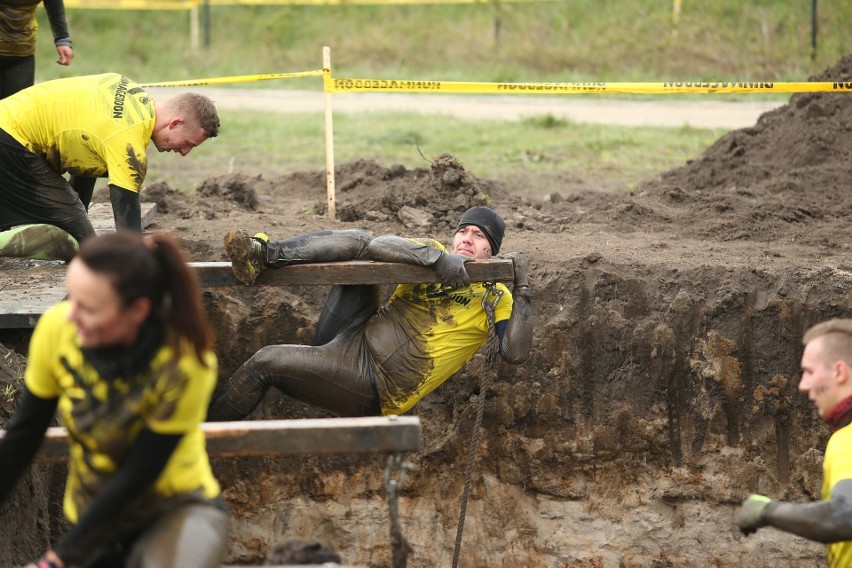 Runmageddon na Partynicach. Pierwszy dzień zmagań [GALERIA ZDJĘĆ]