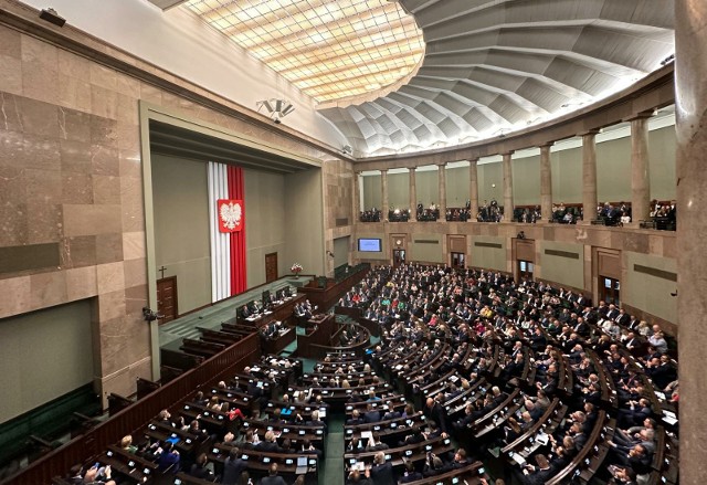 Sejm przygotowuje się do zmiany swojego regulaminu. Rykoszetem oberwać może budżet państwa.