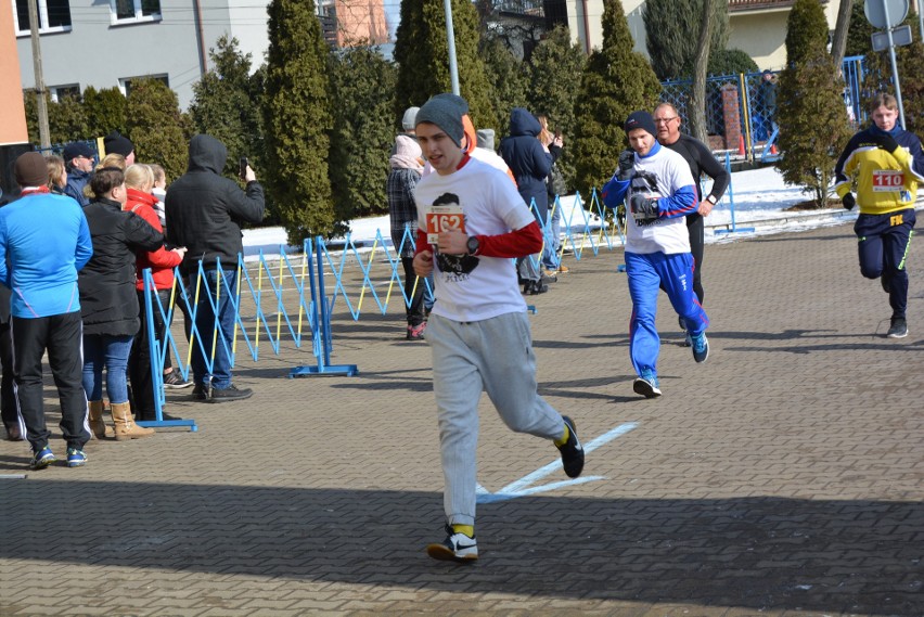 Ostrołęka: Bieg Pamięci Żołnierzy Wyklętych "Tropem Wilczym" 2018. Około 500 uczestników! [ZDJĘCIA+WIDEO]