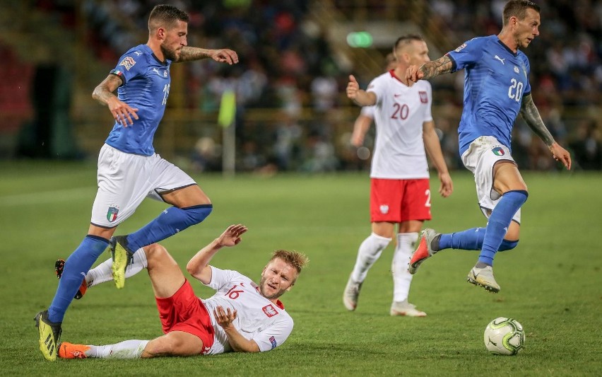 Piękny gol Piotra Zielińskiego w meczu Włochy - Polska