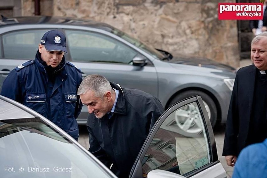 Wykonane dzięki budżetowi obywatelskiemu: Hybrydowe toyoty dla wałbrzyskiej policji