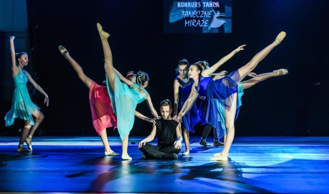 W XIX Ogólnopolskim Konkursie Tańca „Taneczne miraże”, organizowanym przez Pałac Młodzieży w Bydgoszczy, uczestniczyło ponad pół tysiąca tańczących dzieci i młodzieży - solistów, zespołów i duetów w trzech kategoriach wiekowych.