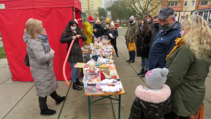 W Policach odbył się Świąteczny Kiermasz Charytatywny dla małej Ingi 