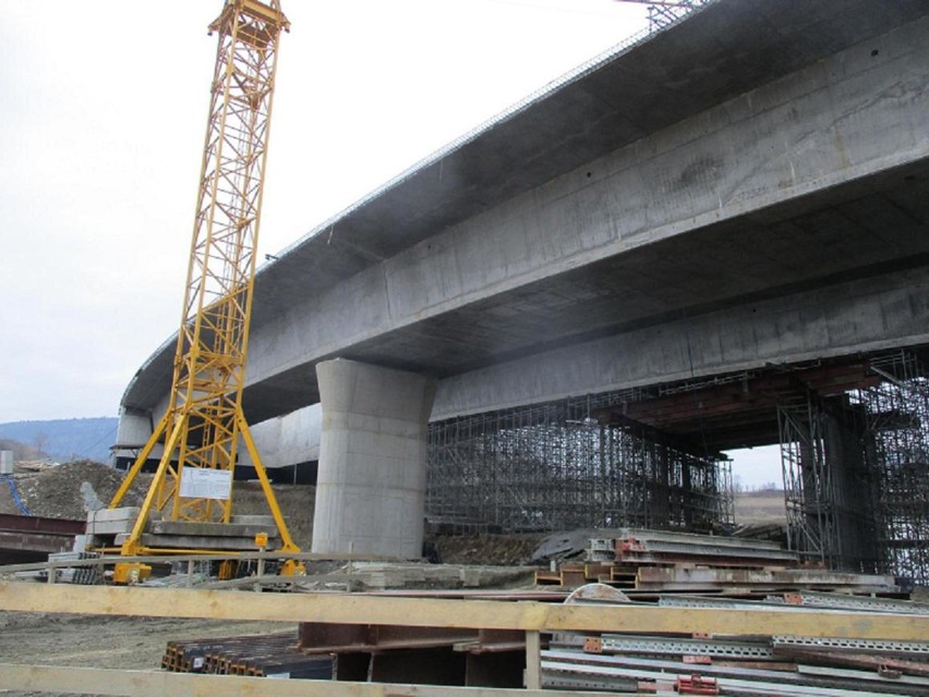 Budowa zakopianki. Rosną wiadukty i estakady, wydłuża się tunel [ZDJĘCIA]