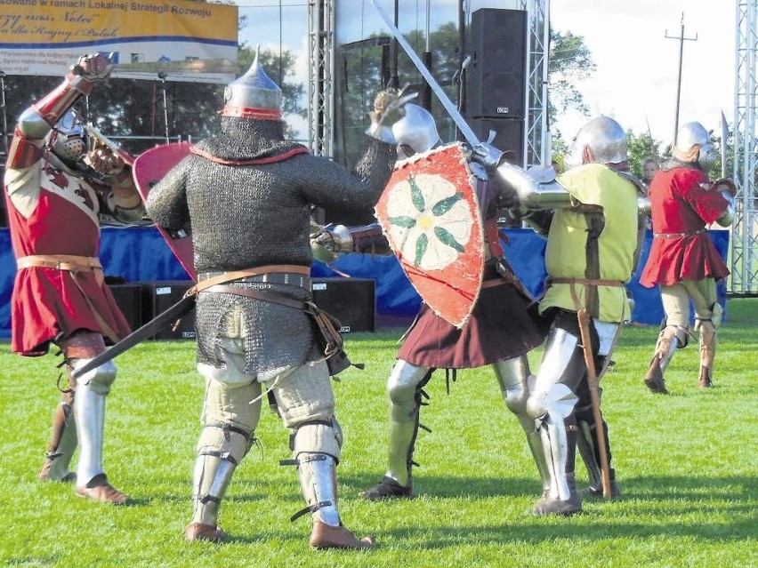 Urodziny Mroczy. Koncerty i walki rycerskie z okazji 621. rocznicy istnienia miasta [zdjęcia]