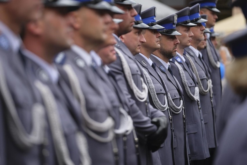 Protest policjantów zaczął się 10 lipca. 16 lipca dołączyli...