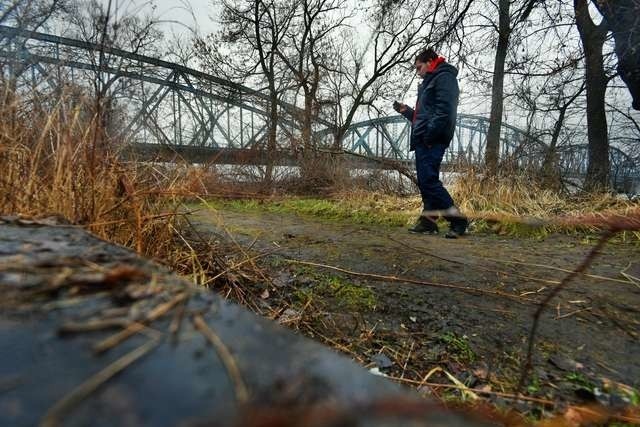 Teren przy Małej Wiśle czeka na rekultywację