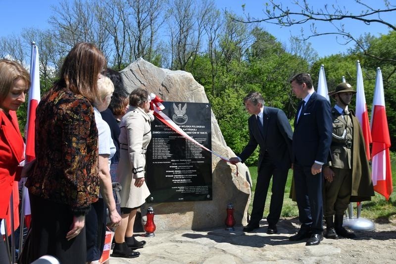 W sanktuarium w Kalwarii Pacławskiej k. Przemyśla marszałek...