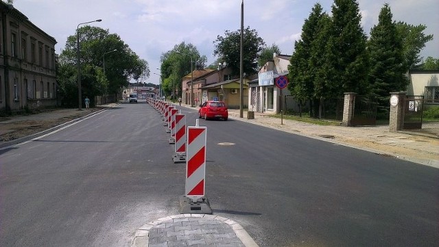 Od czwartku samochody jeżdżą już odcinkiem ulicy Limanowskiego od ronda do ulicy Dębowej. 