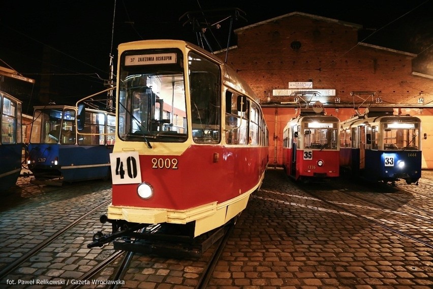 Wrocław: W nocy pożegnaliśmy zajezdnię Dąbie. Co dalej z tym terenem? (ZDJĘCIA)