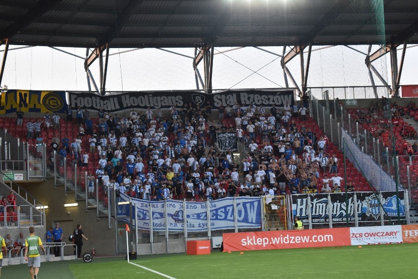 Mecz Widzew Łódź - Stal Rzeszów oglądało prawie 17 tysięcy...