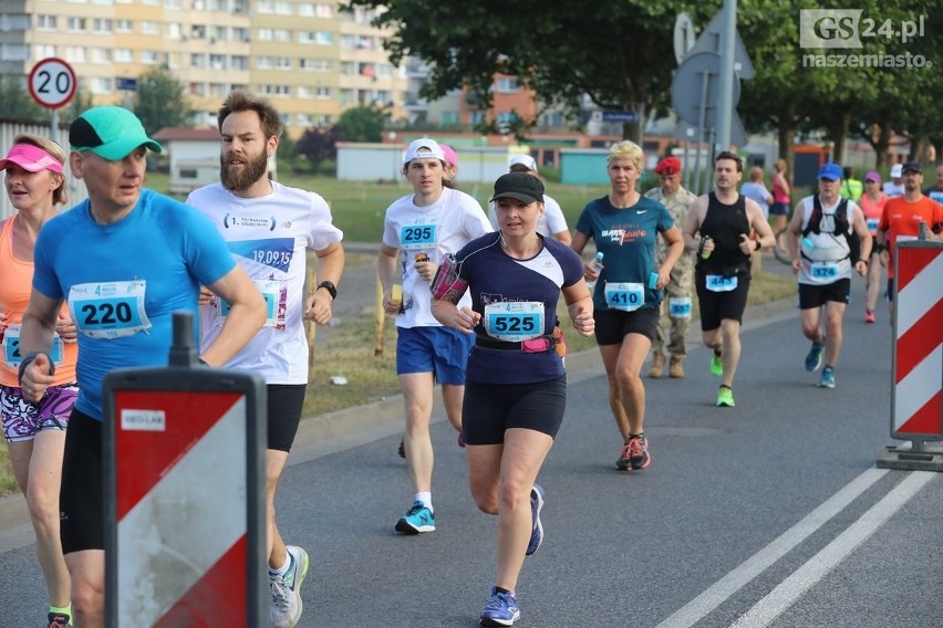 Maraton Szczeciński 2018: pół tysiąca biegaczy! [DUŻO ZDJĘĆ, WIDEO]