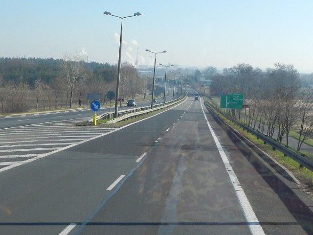 Na razie w naszym regionie rangę drogi ekspresowej S5 ma tylko tzw. obwodnica Świecia (na zdjęciu) i południowa obwodnica Bydgoszczy, gdzie po jednym śladzie prowadzi wraz S10