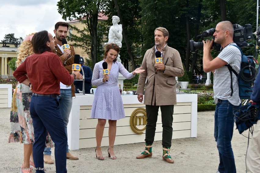 W Białymstoku kręcili MasterChefa. Magda Gessler, Wojciech Modest Amaro i Michel Moran gotowali pod Pałacem Branickich [ZDJĘCIA]