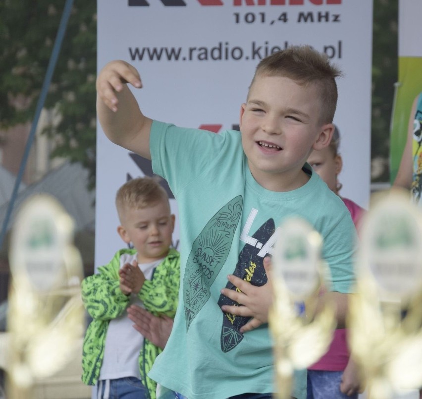 Świetna zabawa na festynie "Społem" na kieleckim Rynku 