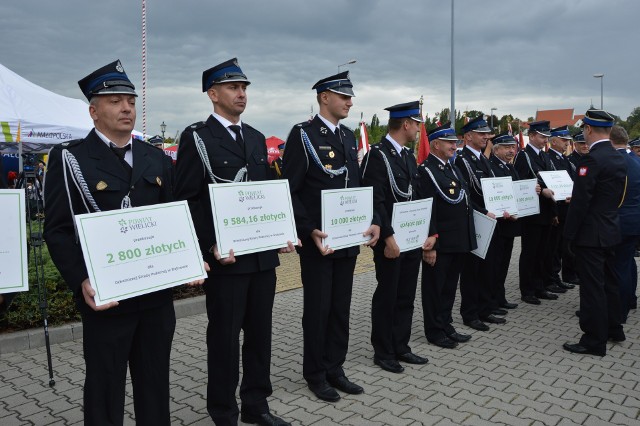 Podzielono fundusze w ramach w ramach pierwszej edycji programu wsparcia wielickich OSP. Pod szyldem powiatowego przedsięwzięcia Do strażaków trafiło w sumie 200 tys. zł