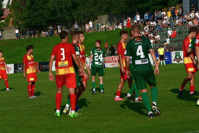 Po 18 latach doszło do piłkarskich derbów Kielc