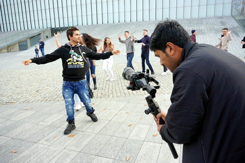 Studenci Politechniki Lubelskiej kręcili klip w stylu Bollywood. Zobacz zdjęcia