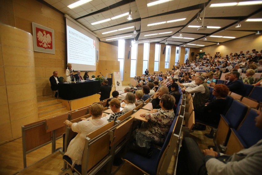 VI Światowy Kongresu Polonistów rozpoczął się na Wydziale...