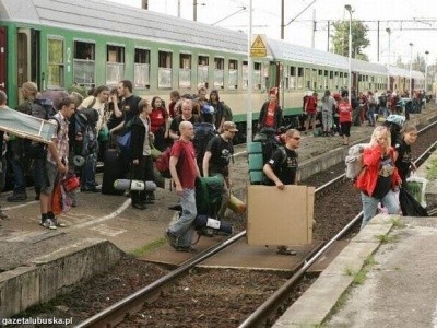 Woodstockowicze z pierwszego, specjalnego pociągu.