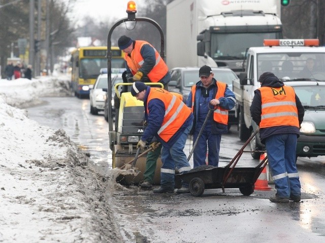 Wczoraj drogowcy pracowali m.in. przy ul. Szczecińskiej. 