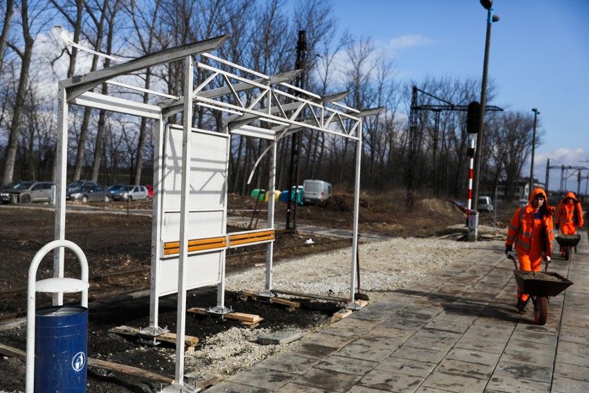 Kraków. Po 21 latach połączenia kolejowe wracają do Nowej Huty 