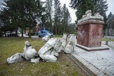 Na cmentarzu w Koszalinie ktoś zniszczył pomnik żołnierza radzieckiego [ZDJĘCIA]