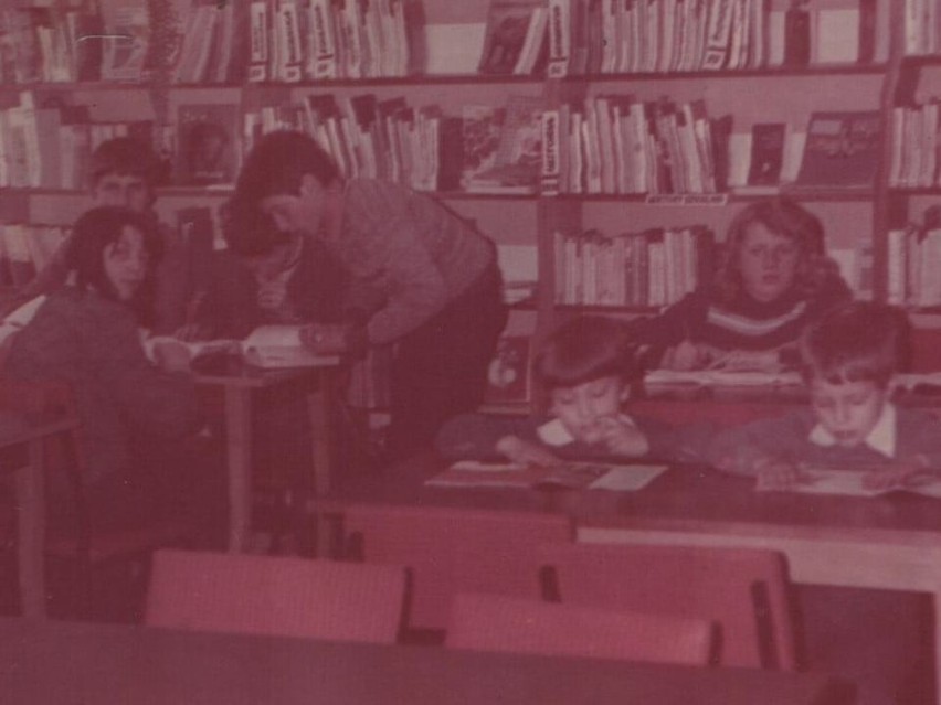 Biblioteka Publiczna w Miastku ma 75 lat - wspomnieniowa...