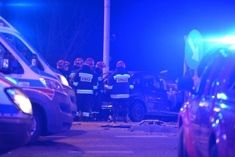 Tragiczny wypadek na trasie Górna. Nie żyją 3 osoby, 5 jest...