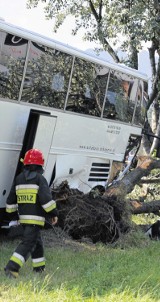 Wypadek w Zakopanem. Kierowca fiata uderzył w autokar z kolonistami