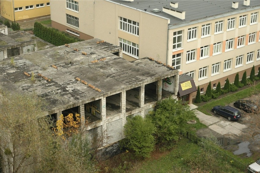 Wrocław: Ruina na Nowym Dworze zagraża uczniom (ZDJĘCIA)