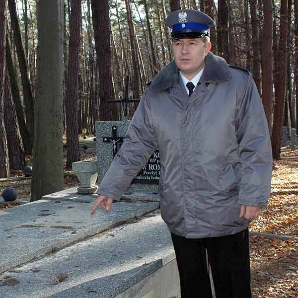 Kto ukrył zwłoki Bronisławy w grobie żołnierza z II wojny...