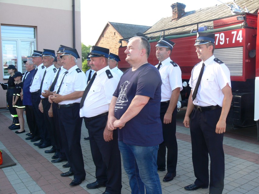 Druhowie ochotnicy z Mściowa-Nowego Kamienia pojadą do akcji z nową torbą medyczną 