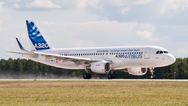 Airbus A320-200 ze 180 pasażerami na pokładzie wleciał w przestrzeń powietrzną Ukrainy