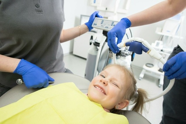 W województwie lubuskim przybył kolejny podmiot, w którym wykonywanie jest leczenie zębów w znieczuleniu ogólnym na NFZ. Zdjęcie poglądowe