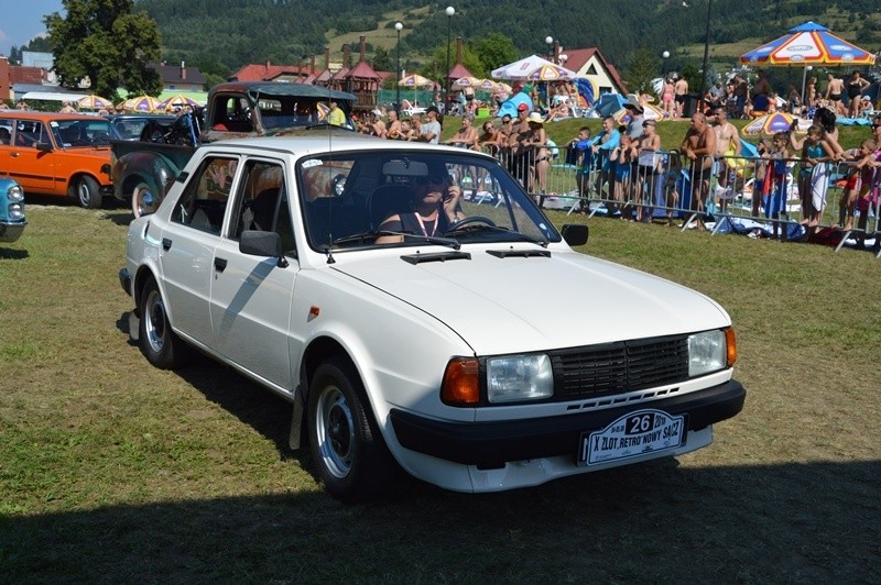 Zlot Zabytkowych Pojazdów w Muszynie. Mieszkańcy i turyści zachwyceni [ZDJĘCIA]