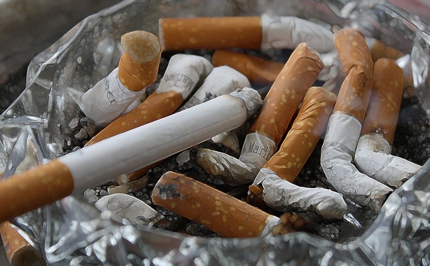 Zabrania się palenia wyrobów tytoniowych, w tym również...