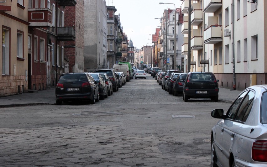 Cała ulica Kościuszki jest w złym stanie, ale odcinek między...